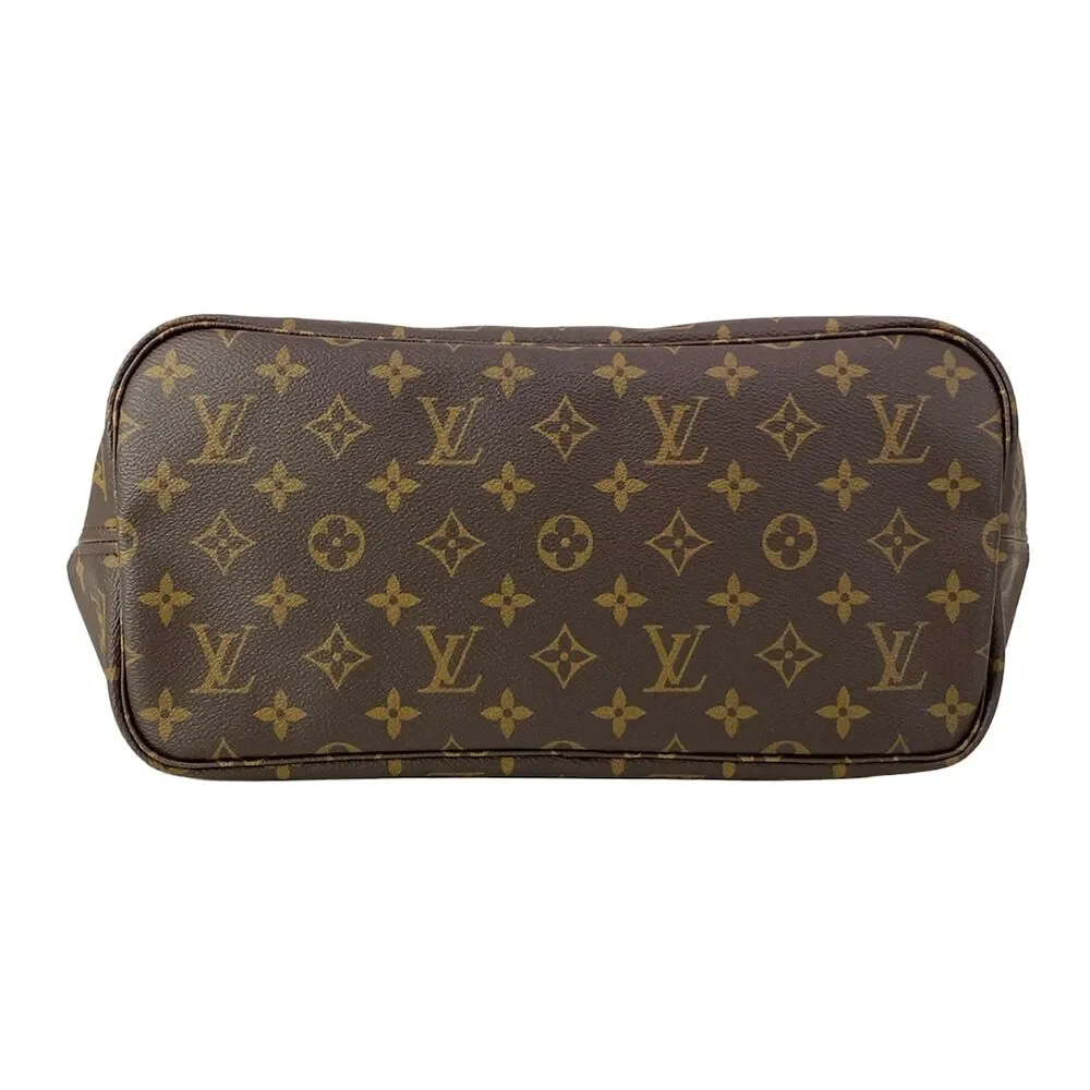 Louis Vuitton Neverfull MM Monogram Tote Bag M46975